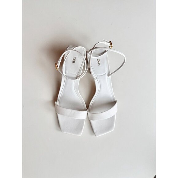 ZARA White Faux Leather Square Toe Strappy Block Heel Wraparound Sandals Size 39 - Picture 2 of 13